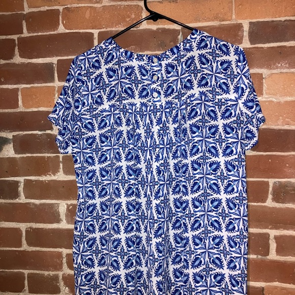 LOFT Women’s Beautiful Blue White Pattern - Picture 4 of 4